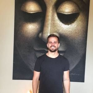 Meet your Posher, Derek